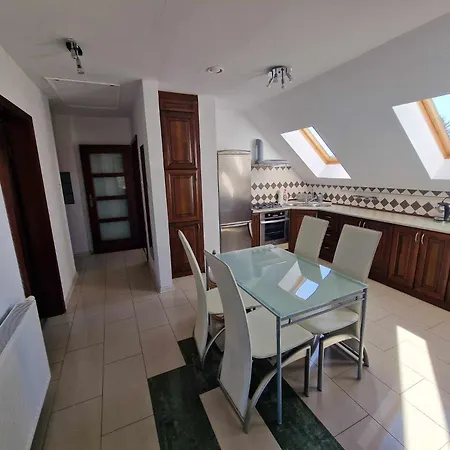 Złota Madam Jastarnia